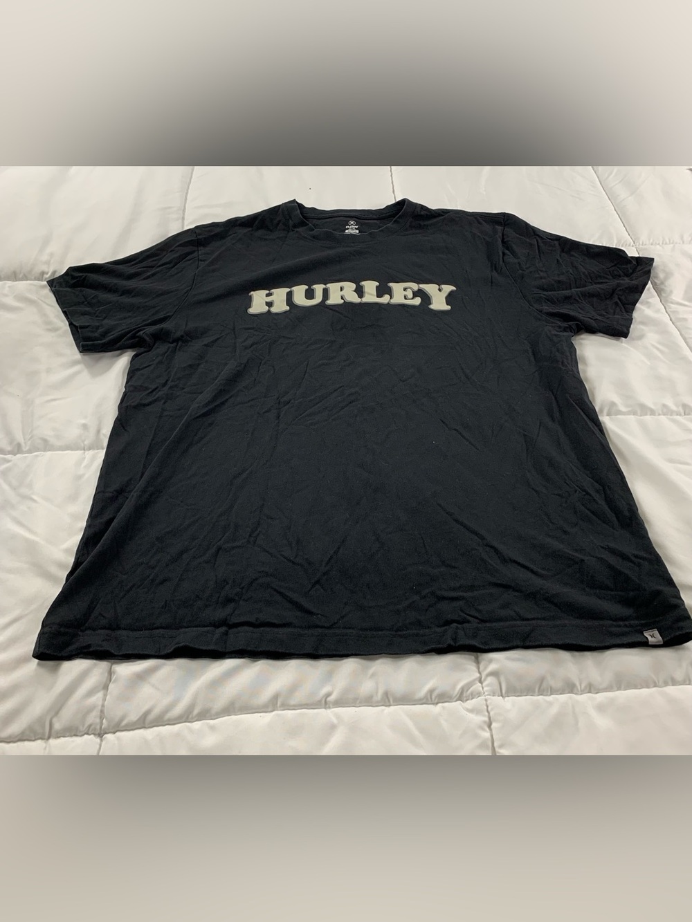 Pre loved Hurley T-shirt size XXL